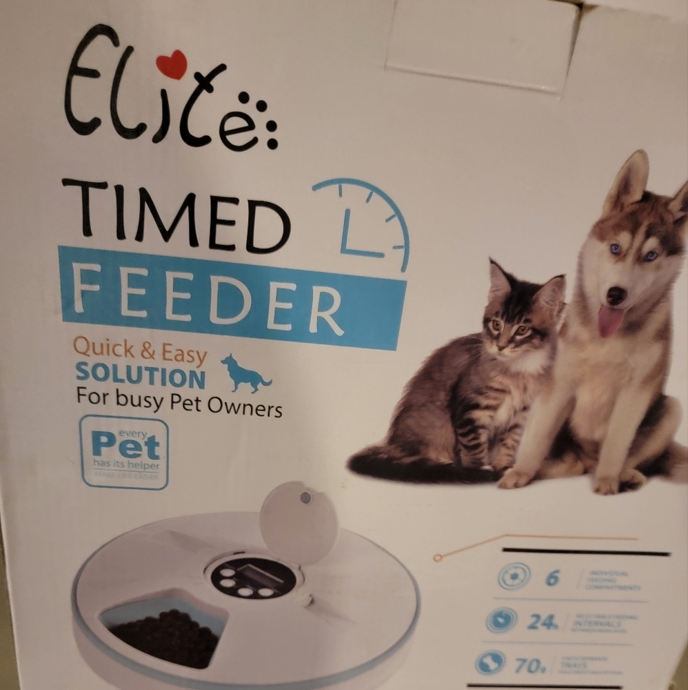 Timed feeder for animals made by elite brand new